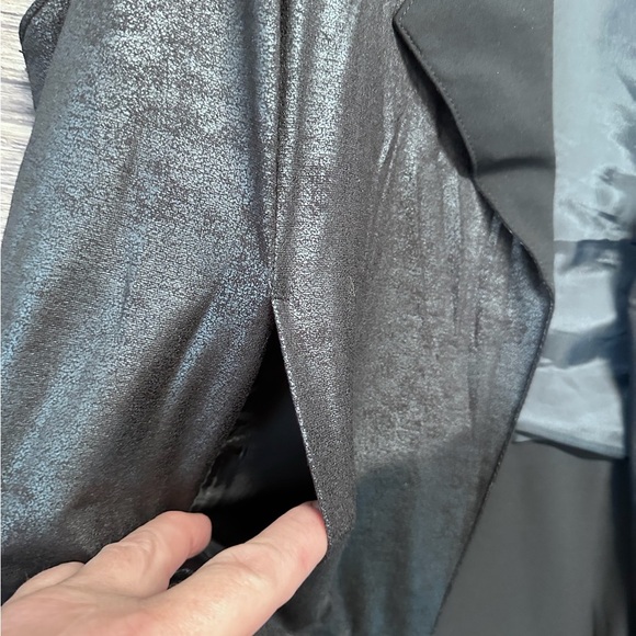 Chico's Black Metallic Vest Womens Size 2 - Picture 6 of 10